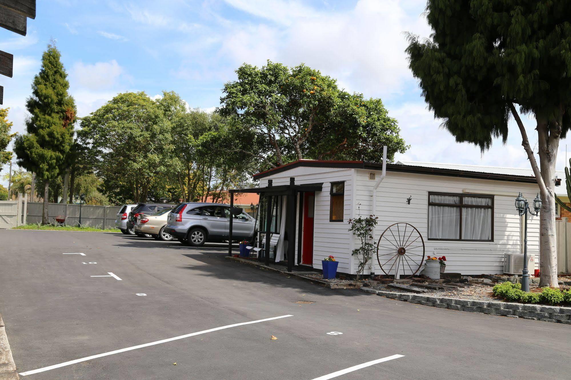 Papakura Motor Lodge & Motel Εξωτερικό φωτογραφία