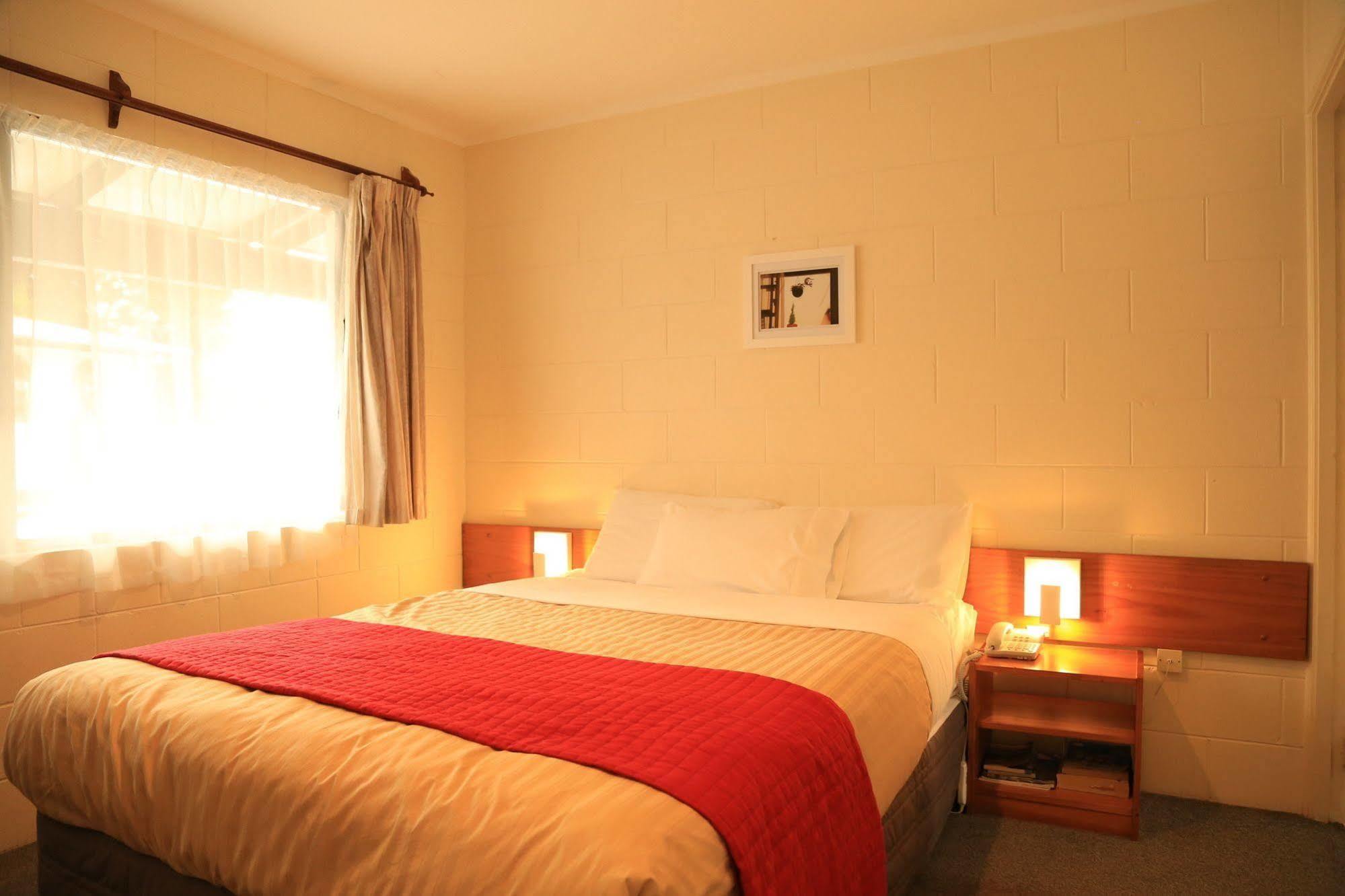 Papakura Motor Lodge & Motel Εξωτερικό φωτογραφία
